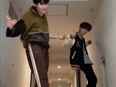 只有权威两个字可以形容成韩彬