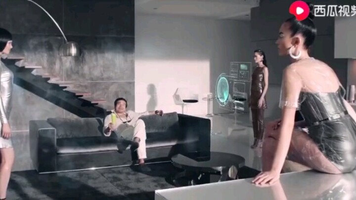 إعلان تايلاندي مفاجئ ومضحك لدرجة أنني كدت أموت من الضحك!