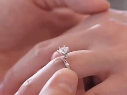 中国观众和韩国导演属实双向奔赴＃离了你们，谁还带我嗑啊！# 现在拨打的电话 # 阅读理解 # cp # 韩剧