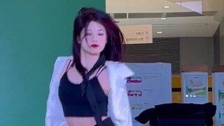 [Random Dance] No Tomorrow HyunA live shot, Yuki CP limited return