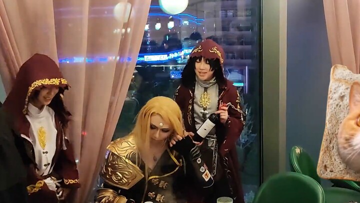 Tonton Zenos dari dekat dalam HD, silakan tinggal dan makan steak 260 babon serangan kafetaria level