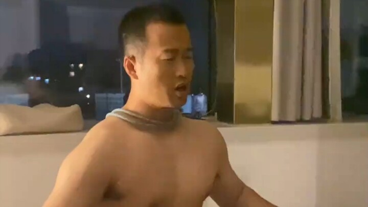 Waduh! Wu Jing dengan Tubuh Suci Bawaan Bikin Live Streaming Gila-gilaan, Tiap Ada yang Kasih Hadiah