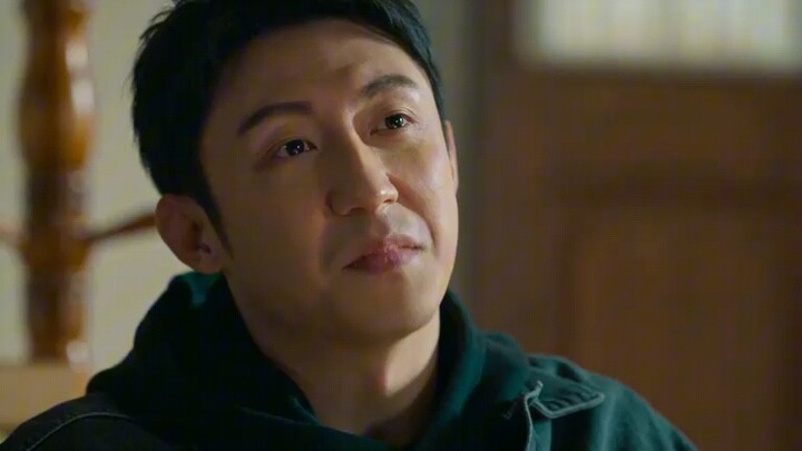 My beloved little sister brings her boyfriend home—her two big brothers instantly switch into interr