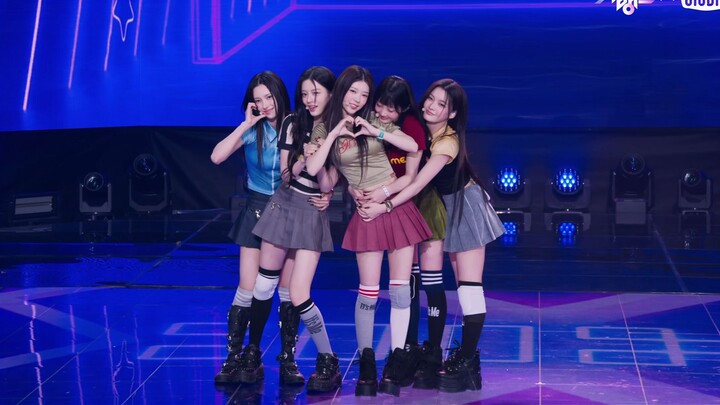 KPOP: Only Listening to the Arrangement and Watching the Choreography – “It’s Me” (It’s Me) by ILLIT