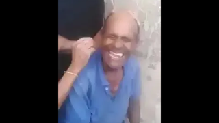 ระวังฟันปลอมหลุดนะลุง ฟินจัดเลย5555