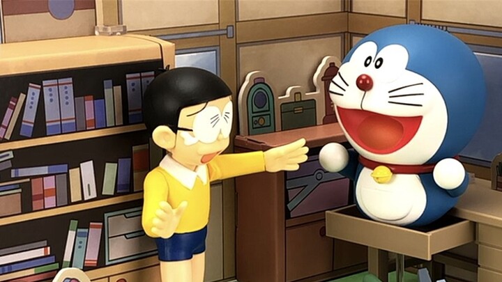 FiguartsZero. Đôrêmon. Bối cảnh căn phòng của Nobita Nobita. Bandai.