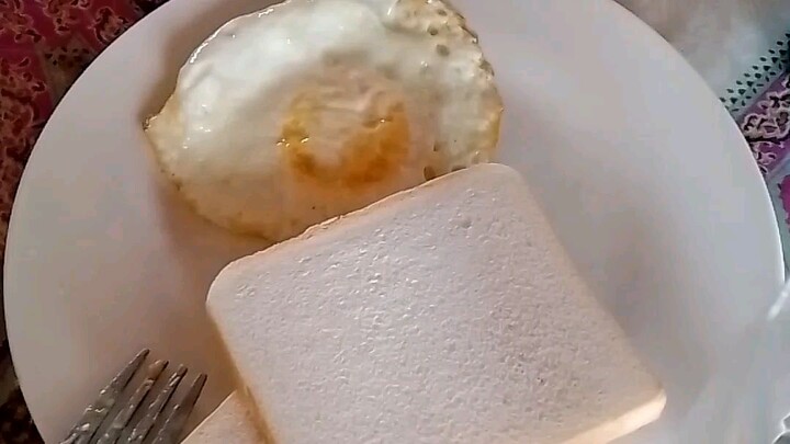 tuna bread with egg
