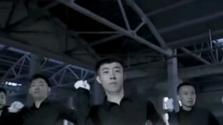 Thanh Hải rung chuyển nhưng Senbonzakura ( )