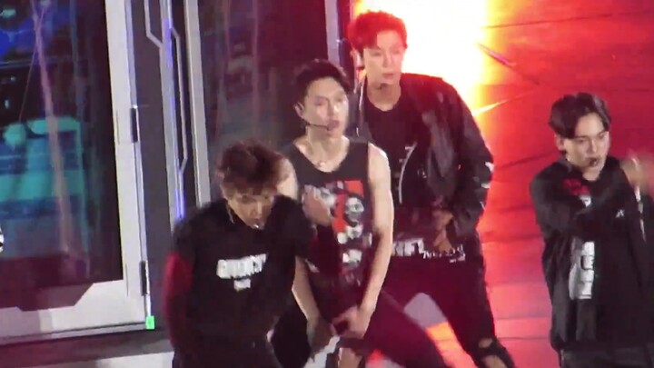 The wolf attacks! Zhang Yixing's live action of "Wolf and Beauty"