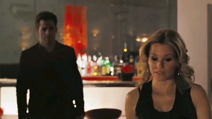 Ayah meninggal dunia, meninggalkan sejumlah uang yang ternyata disiapkan untuk kakak perempuan yang 