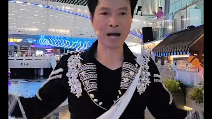 Suspected seventh member of IVE exposed