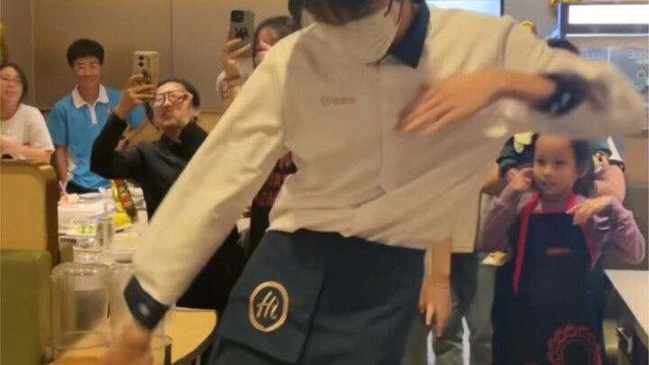 不是男模点不起…
