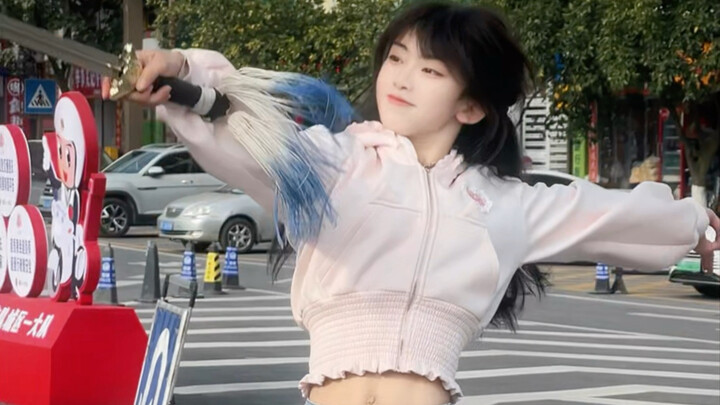 “Mang theo thanh kiếm của ta, rong ruổi khắp chân trời góc bể”