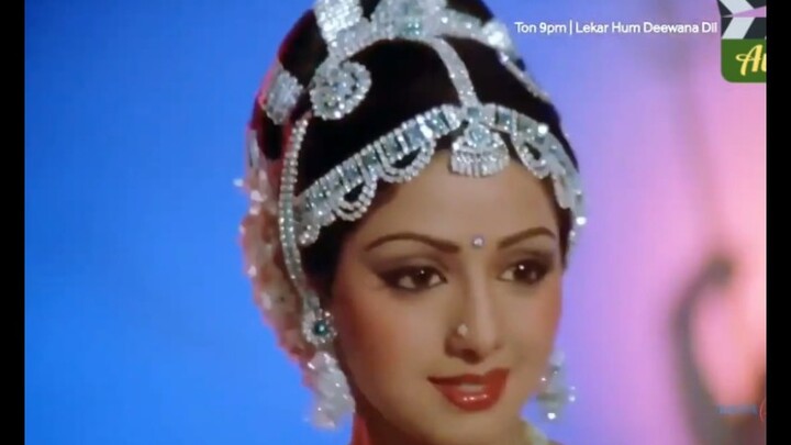 Sridevi's beautiful dance, Tarpat Beete Tum Bin