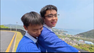 เสี่ยวเจี๋ยผู้หลงใหลในเนื้อสัตว์กลับมาอีกครั้ง มนุษย์เช่าที่พักหรูริมทะเลลึก สานต่อความสัมพันธ์ครั้ง