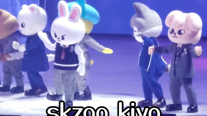 [Chinese Subtitles] FM Day 1: skzoo’s dance‑and‑guess‑the‑song segment—everyone’s as groovy as dads!