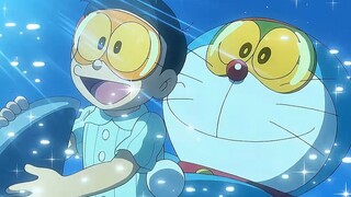 Doraemon: Pria gemuk biru mengubah kota menjadi dunia bawah laut larut malam, dan berenang bahagia b