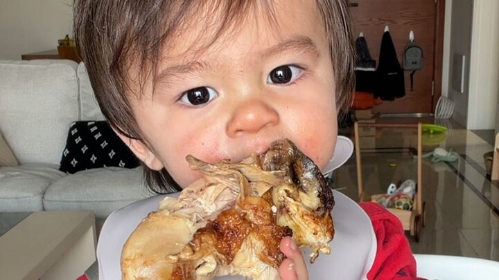 เวลาทานข้าวของเบบี๋ช่างพูด