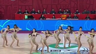ทีมเชียร์ลีดเดอร์ทีมไหนที่เต้นตามจางอี้ชิงในเกม CBA?