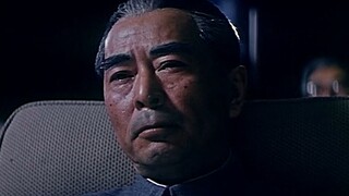 “落叶两片三片，片片想念，想念你微笑的脸”