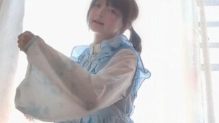 Kesedihanku terbuat dari air, terbuat dari air. ⊹˚ ๋ ༊·˚ 𓏲˖ ‧₊˚⌇ ༘◟