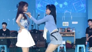 I danced a super sweet duet with my sister at the graduation party! [Girls' Generation - Gee] Cover 