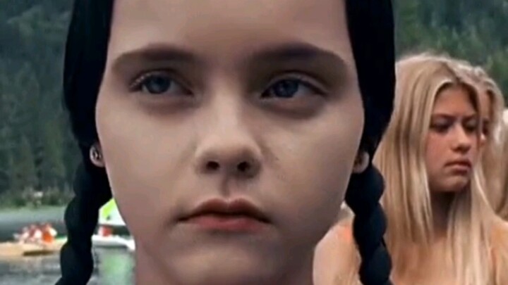 “Because I’m always so alert, I just feel like I don’t belong in this world.”