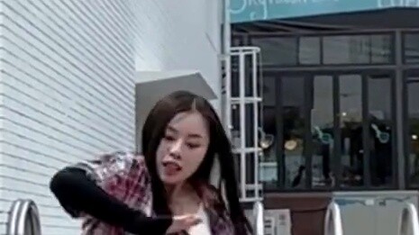 [Jiabei Korea Roadshow] The straight-faced version of Taeyong's "SHALALA" that you all wanted is her