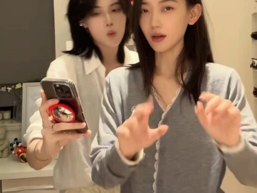 【Yi Shier】The two of them just fumbled around for a bit—and then, and then, and then they could do i