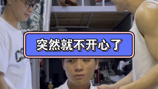 خمن لماذا لا أضحك...