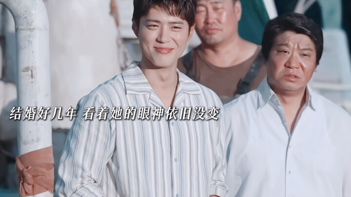 “ร้อยวันที่เท่าไรก็ยังเหมือนเพิ่งตกหลุมรัก”🥺 แม้ทั้งคู่จะแต่งงานมานานหลายปีและมีลูกสองคนแล้ว แต่แววต