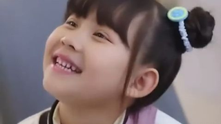 Kembali ke keluarga kaya, bayi imut itu dimanja oleh ayah CEO dan 5 saudara laki