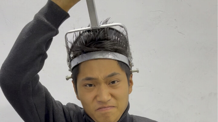 Invention: Labor-Saving Comb for Styling a Side Part