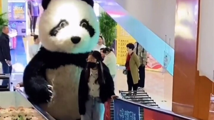 Là một cô gái xinh đẹp~ hihi