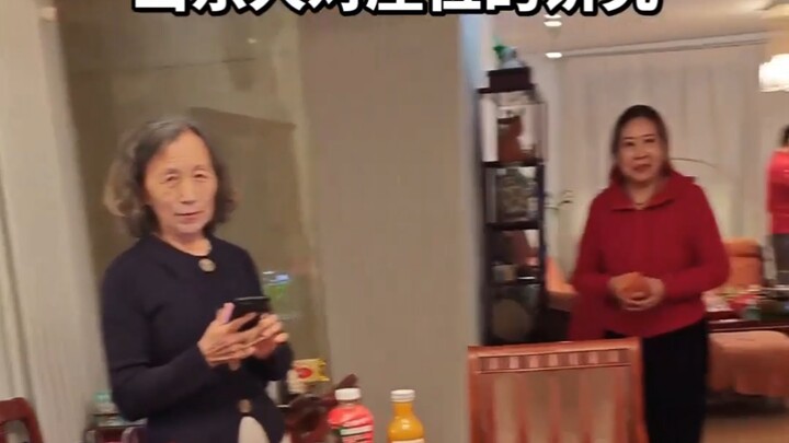 [TV Laozhong] Makan satu jam, antri tempat duduk setengah jam