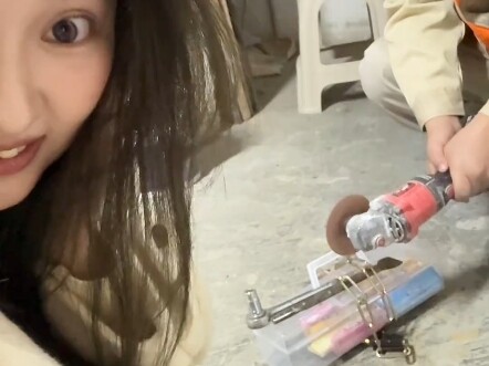 Khi đang chiến tranh lạnh với chồng, anh ấy đã khóa hết tất cả đồ ăn vặt của tôi lại