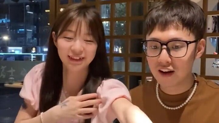 千万别让女朋友给你烤肉