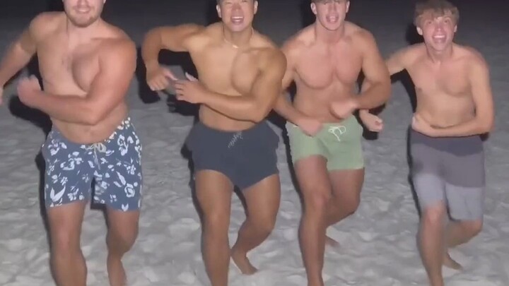 الأرواح المتناغمة معًا تضاعف السعادة!