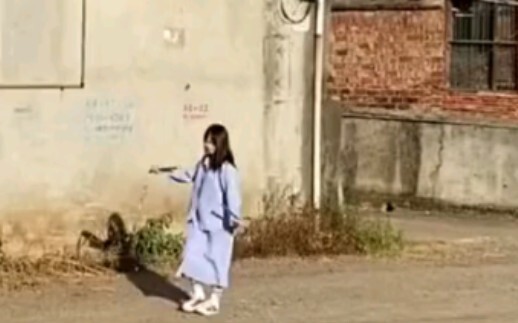 Cewek yang jago main nunchaku itu bener-bener keren!