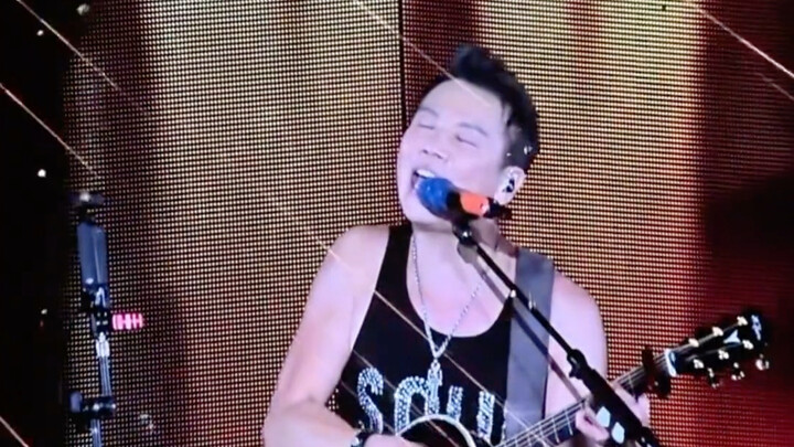 Đào Triết: Cứ nghĩ đến việc mình sẽ làm lát nữa là lại bật cười.