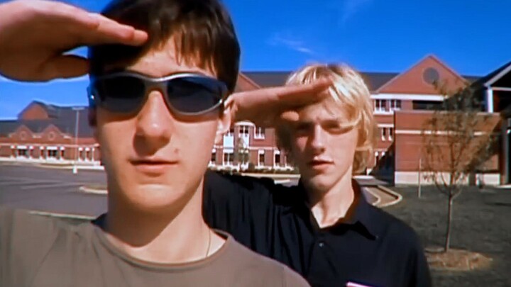 PUBG duo team jumps to school and becomes elimination king!