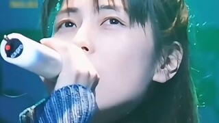 Tại sao Izumi Sakai được coi là bậc thầy của dòng nhạc rock anime Nhật Bản? Mười bài hát sẽ cho bạn 