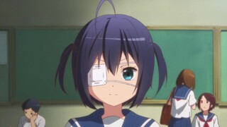 Rikka sangat imut ketika dia masih kecil (sejak saat itu Rikka memulai perjalanannya menjadi siswa s