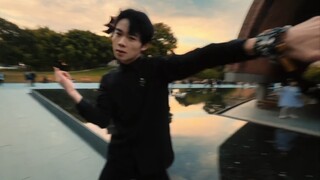 Satu potongan porselen menampung masa lalu dan kini, satu kota mencerminkan China; api tungku yang t