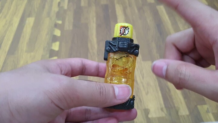 [ Unboxing and Review ] Candy toy Medal Full Bottle