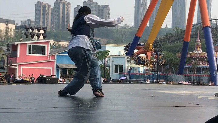 Be yourself—I just love dancing poppin' like this.