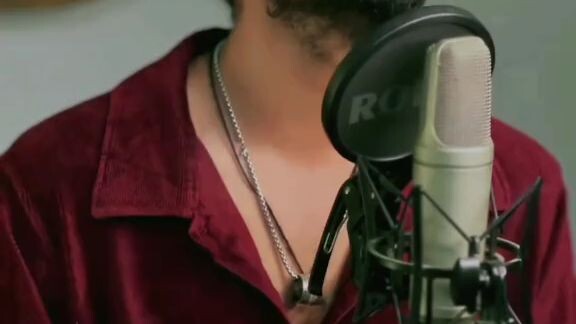 Aakhen jo kholega to paaya ga mujhe cover songs