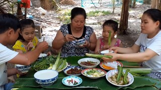 Mắm Lóc Chưng Thịt Bằm Chấm Đậu Rồng Nhai Giòn Rụm| TKQ & Family T605