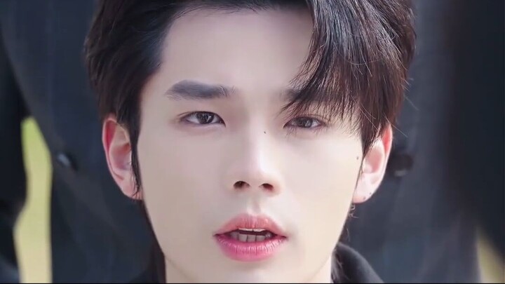 สาวเข้ากรุงบังเอิญช่วยชายพิการ แต่ไม่รู้เลยว่าเขาคือซีอีโอ! สุดท้ายแต่งเธอเข้าบ้านและรักจนคลั่ง!#ceo