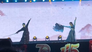 Elephant King Sword Dance and Fan Dance Version | Check in at the Huazhong University of Science and